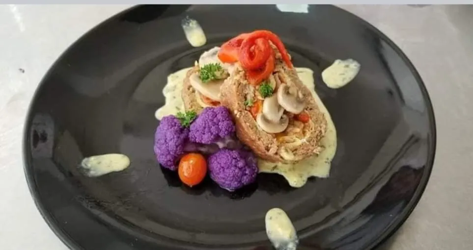 Plato de autor elaborado por estudiantes de la Escuela Gourmet Pucheu