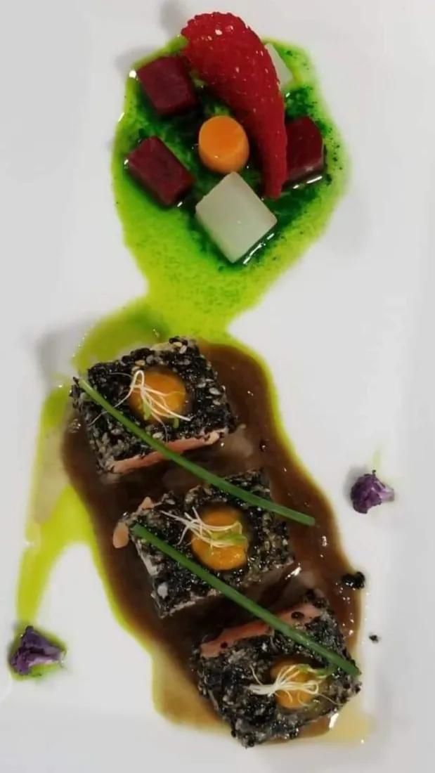 Plato de autor elaborado por estudiantes de la Escuela Gourmet Pucheu