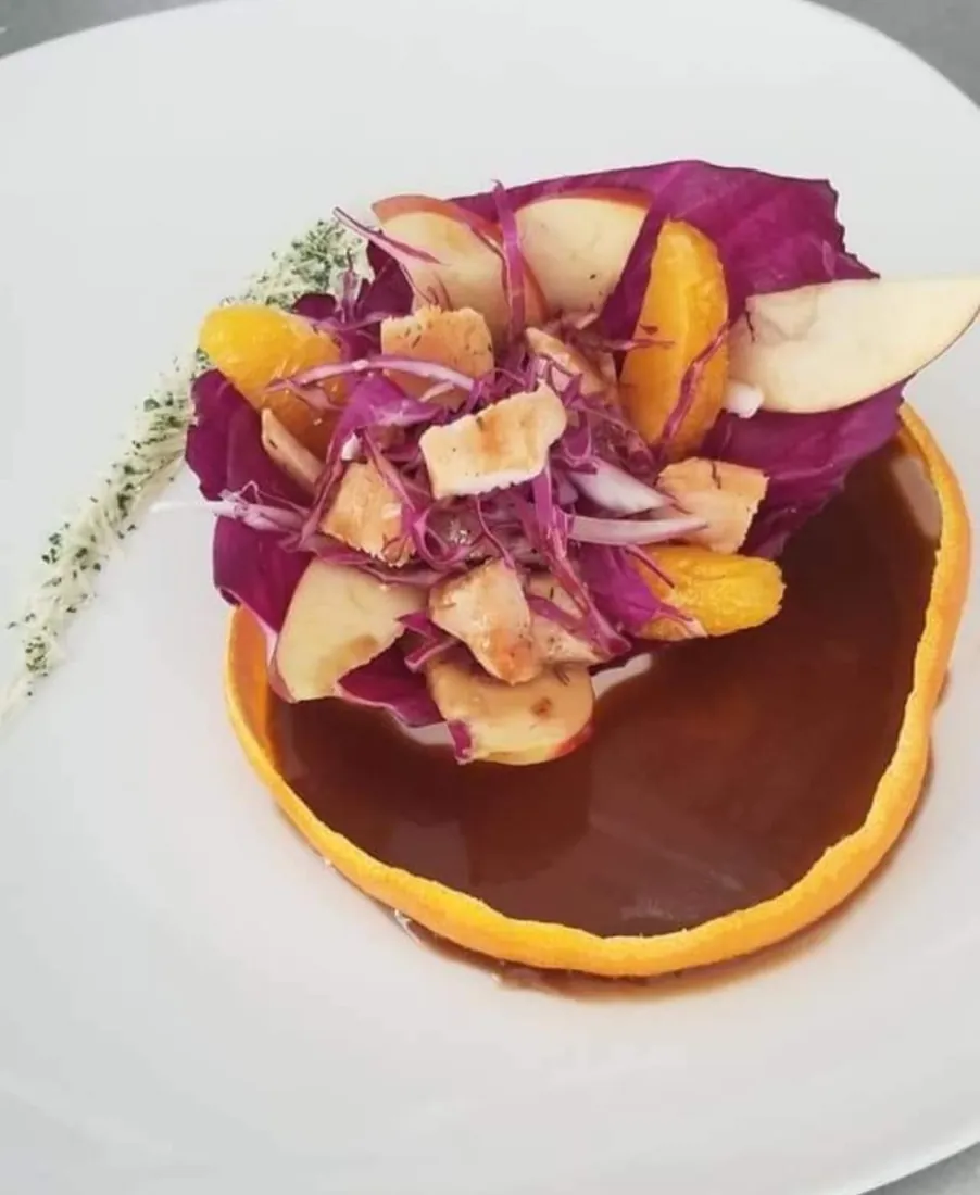 Plato de autor elaborado por estudiantes de la Escuela Gourmet Pucheu