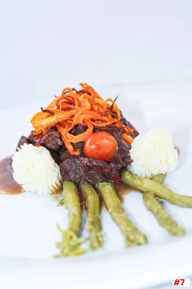 Plato de autor elaborado por estudiantes de la Escuela Gourmet Pucheu