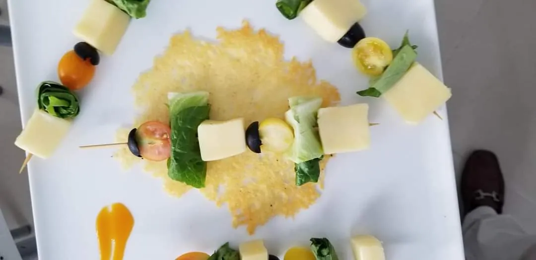 Plato de autor elaborado por estudiantes de la Escuela Gourmet Pucheu